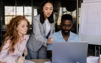 Quand les Marqueurs Sensoriels Remplacent le Logo : Une Révolution Silencieuse dans le Marketing